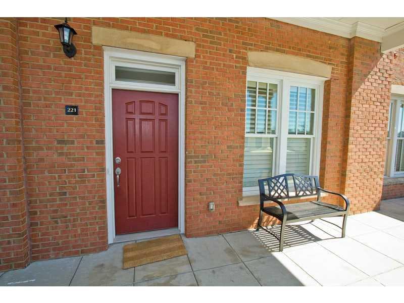 2 bedroom, 1,742 sq ft condominium sold at 3930 Charleston Market 221, Suwanee, GA 30024