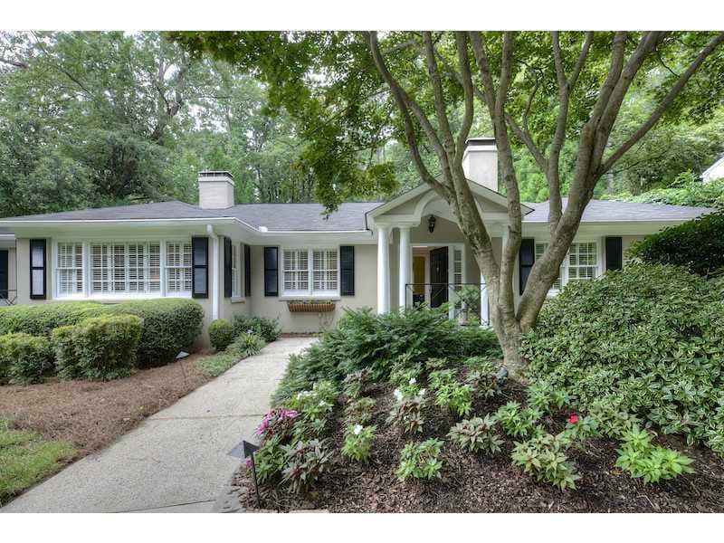 4 bedroom single family residence sold at 4044 Northside Drive, Atlanta, GA 30342