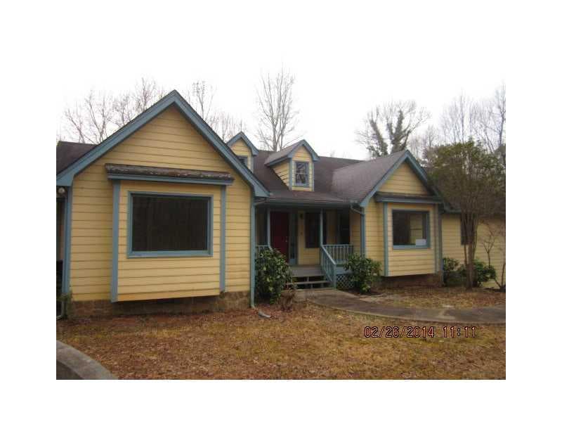 3 bedroom, 2,518 sq ft single family residence sold at 3830 CHATTAHOOCHEE Road, Cumming, GA 30041