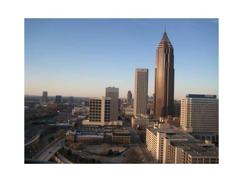 1 bedroom, 776 sq ft condominium sold at 400 W Peachtree Street 2616, Atlanta, GA 30308