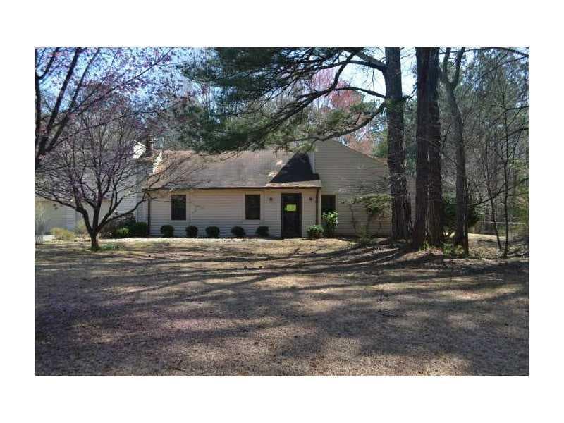 125 WILLOW LAKE Lane, Sharpsburg, GA 30277 — most recent listing photo