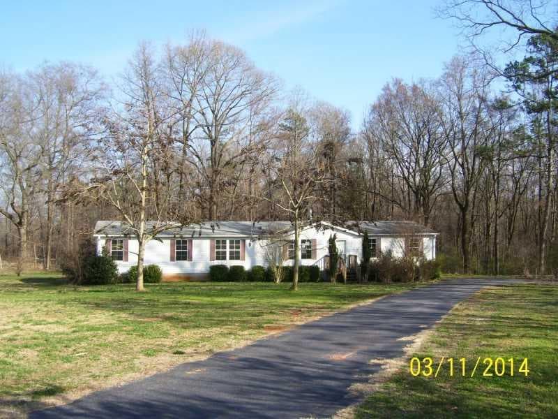 4 bedroom, 2,240 sq ft single family residence sold at 700 BROOKS Road, Pendergrass, GA 30567