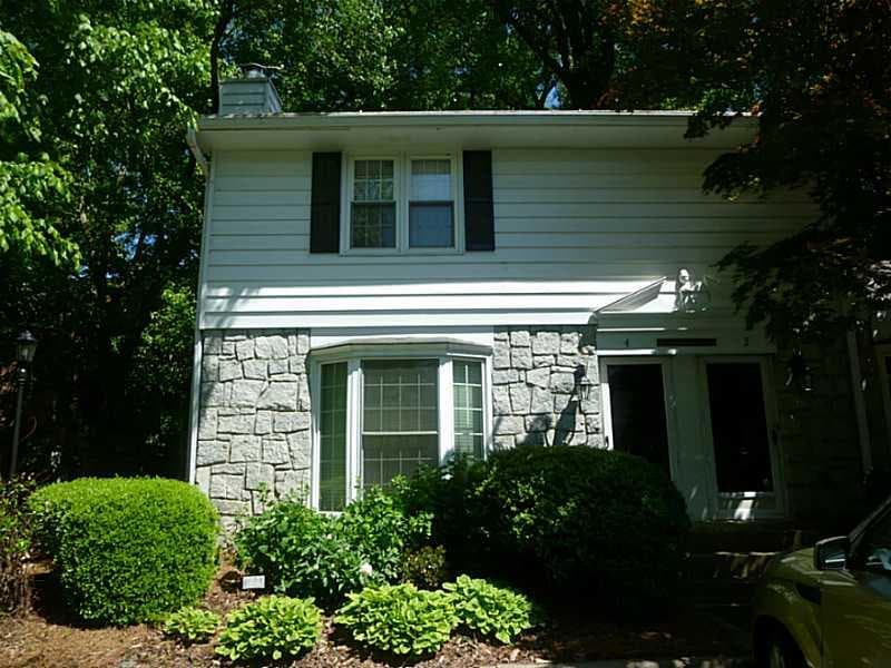2 bedroom townhouse sold at 136 Peachtree Memorial Drive MD 4, Atlanta, GA 30309