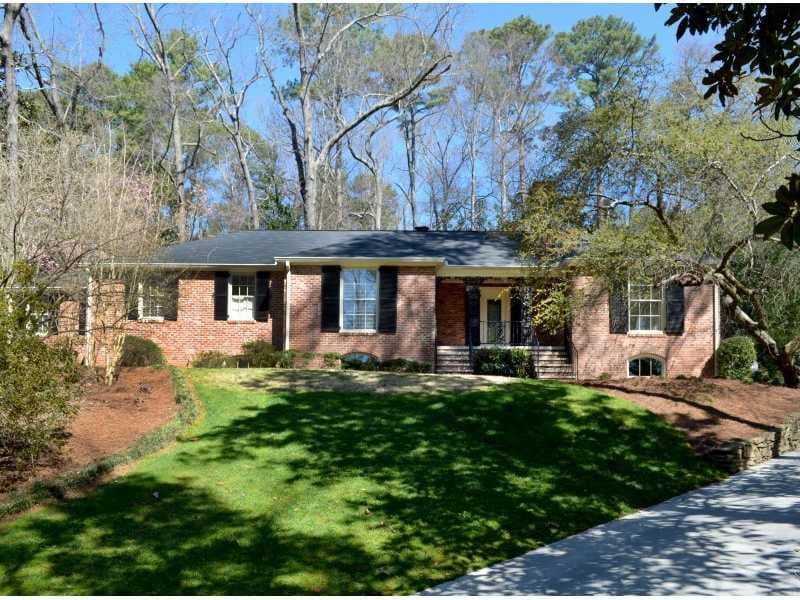 4 bedroom, 2,612 sq ft single family residence sold at 1129 E Beechwood Drive, Atlanta, GA 30327