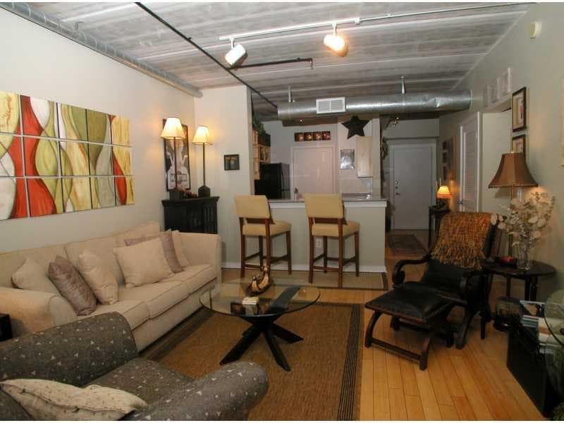 1 bedroom, 775 sq ft condominium sold at 800 Peachtree Street 1215, Atlanta, GA 30308