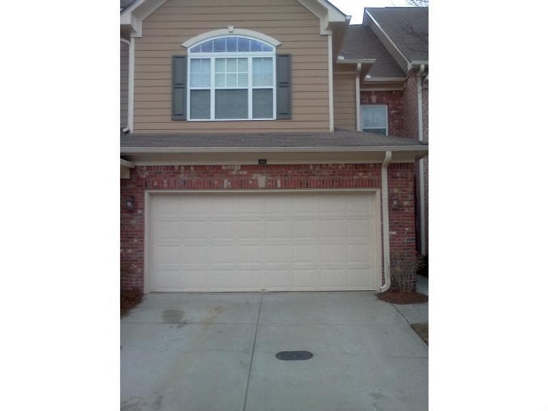 3 bedroom, 1,973 sq ft townhouse sold at 402 Glen Ivy 4, Marietta, GA 30062