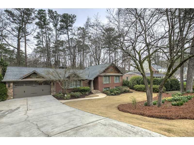 4 bedroom, 2,424 sq ft single family residence sold at 4690 High Point Road, Atlanta, GA 30342