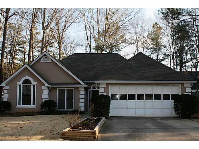 6040 Rolling Oaks Lane, Cumming, GA 30040 — most recent listing photo