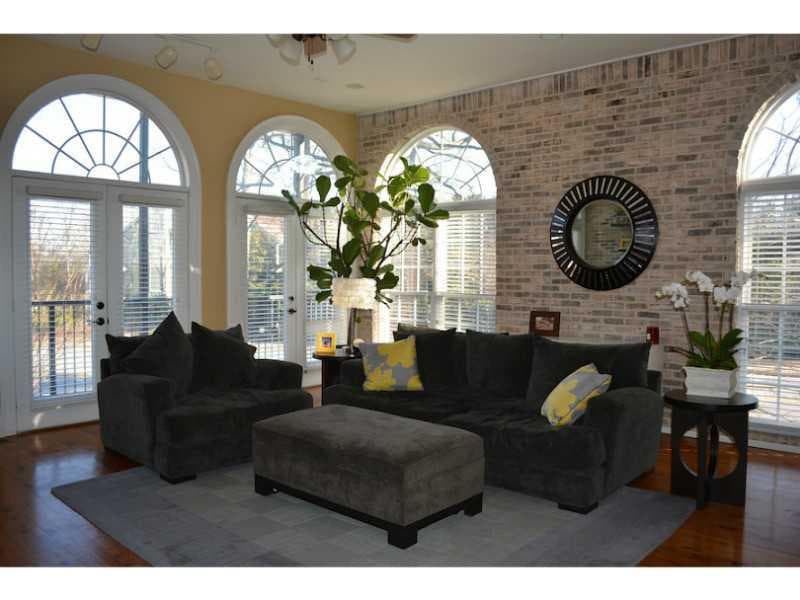 3 bedroom, 2,944 sq ft townhouse sold at 5512 Glenridge Drive D, Atlanta, GA 30342