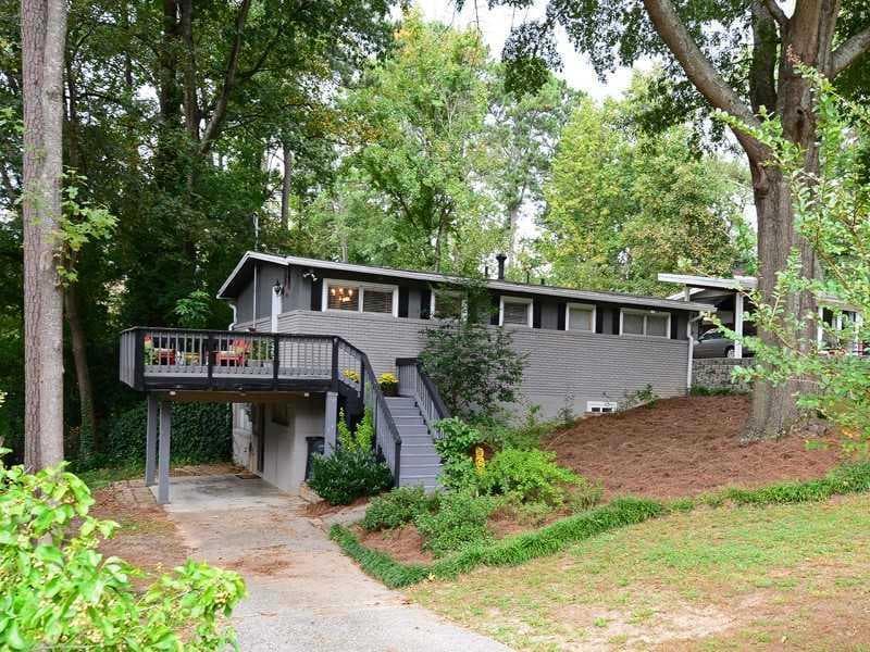 4 bedroom, 2,494 sq ft single family residence sold at 2687 Cove Circle, Atlanta, GA 30319