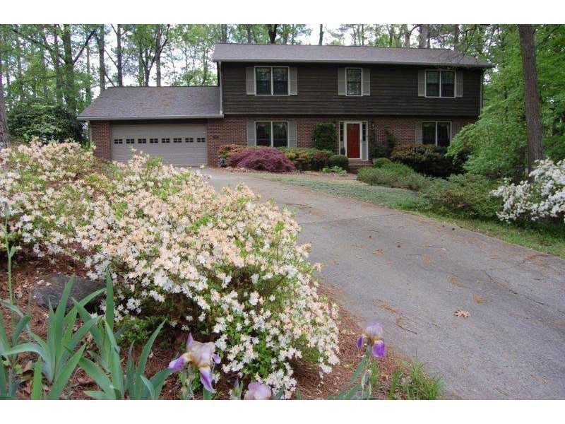 3285 Brookview Drive, Marietta, GA 30068 — most recent listing photo