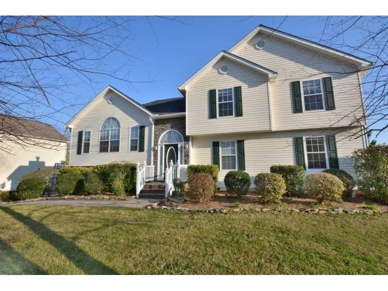 221 Taylors Farm Drive, Canton, GA 30115 — most recent listing photo