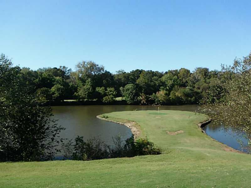 2 bedroom, 1,100 sq ft condominium sold at 22 Cantey Place 0, Atlanta, GA 30327