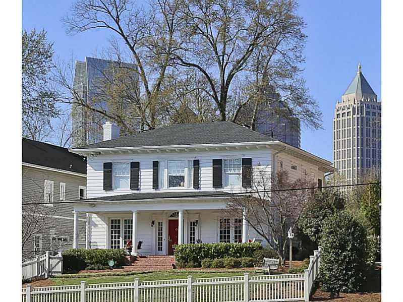 3 bedroom, 3,586 sq ft single family residence sold at 160 The Prado, Atlanta, GA 30309