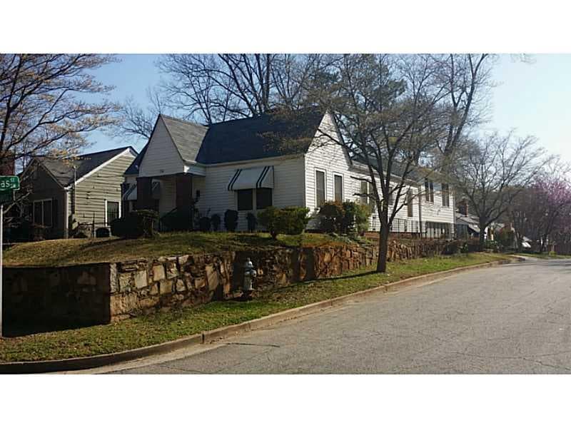 3 bedroom, 2,037 sq ft single family residence sold at 116 Chicamauga Avenue, Atlanta, GA 30314