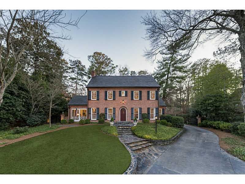 5 bedroom, 5,025 sq ft single family residence sold at 945 Stovall Boulevard, Atlanta, GA 30319