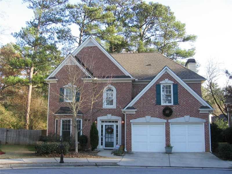 4 bedroom, 2,387 sq ft single family residence sold at 2523 Dering Place, Atlanta, GA 30345