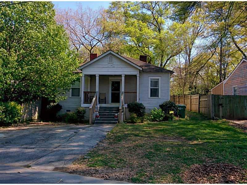 2 bedroom, 1,268 sq ft single family residence sold at 2520 Forrest Avenue, Atlanta, GA 30318