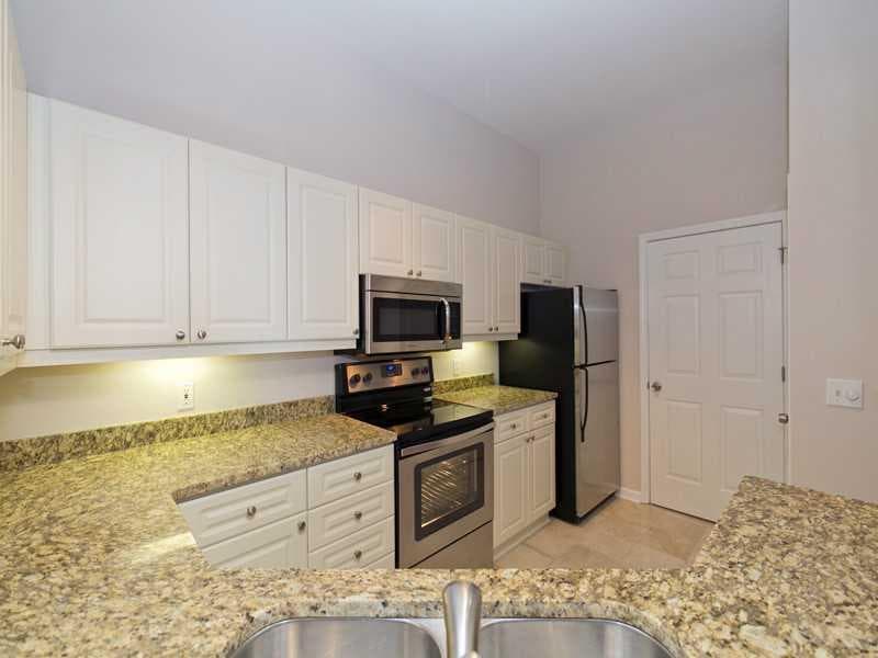 1 bedroom, 793 sq ft condominium sold at 3334 Peachtree Road 1705, Atlanta, GA 30326
