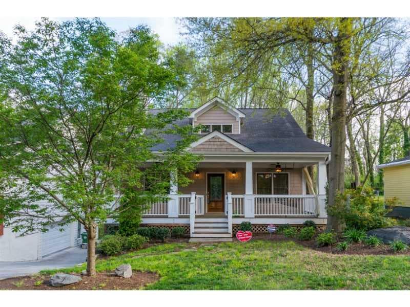 3 bedroom, 2,638 sq ft single family residence sold at 2625 Oakdale Street, Atlanta, GA 30318