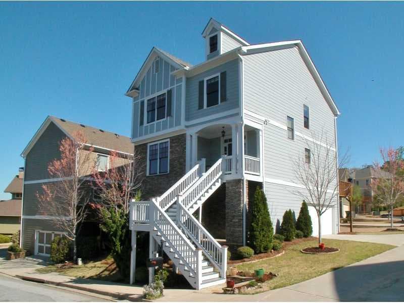 3 bedroom, 2,200 sq ft single family residence sold at 1575 Gates Place, Atlanta, GA 30318