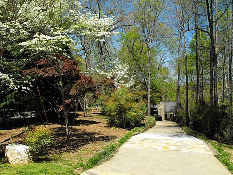 3 bedroom single family residence sold at 5428 NORTH COVE Road, Gainesville, GA 30504