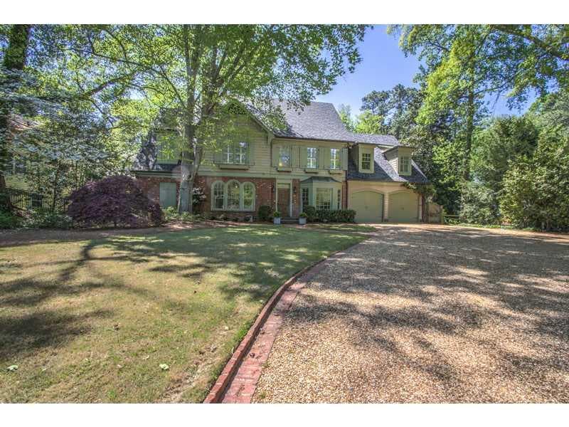 5 bedroom, 5,014 sq ft single family residence sold at 4390 Powers Ferry Road, Atlanta, GA 30327