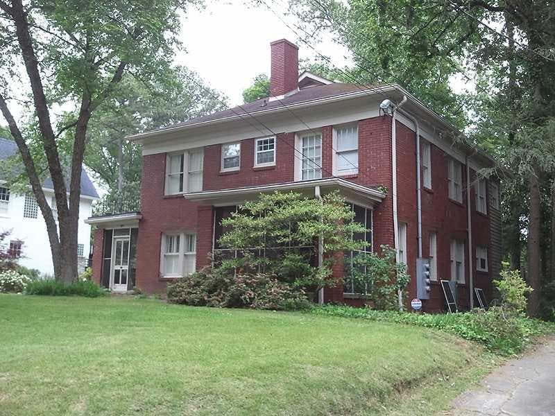 5 bedroom, 3,016 sq ft single family residence sold at 84 26th Street, Atlanta, GA 30309