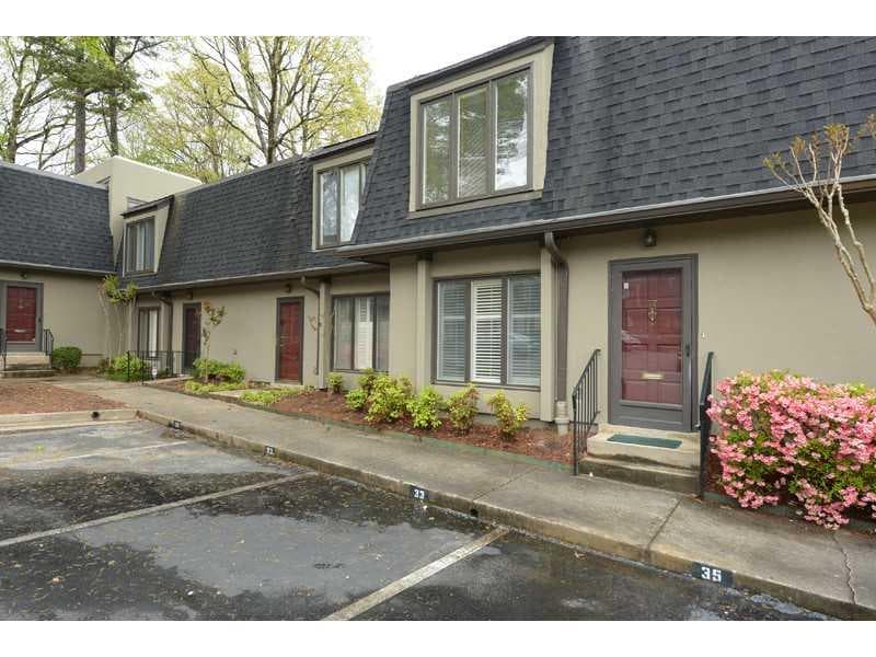 2 bedroom, 1,588 sq ft townhouse sold at 37 Ivy Gates 37, Atlanta, GA 30342