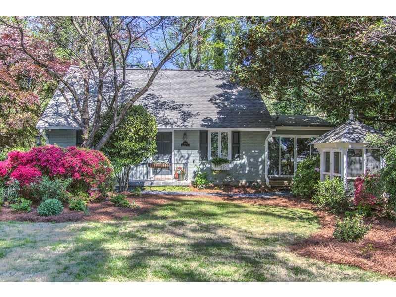 3 bedroom single family residence sold at 2690 Ridgemore Road, Atlanta, GA 30318