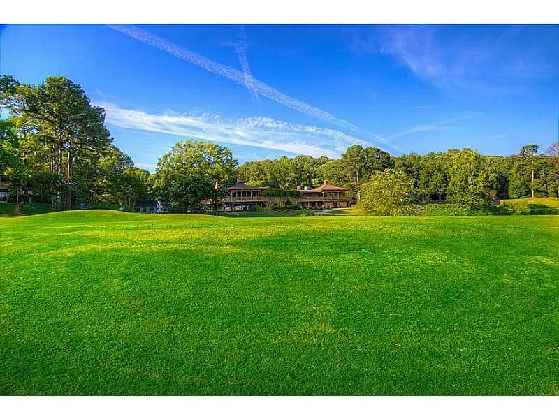 2 bedroom, 1,338 sq ft condominium sold at 5 Glenald Way 5, Atlanta, GA 30327