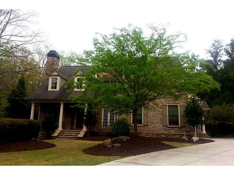 5 bedroom, 4,640 sq ft single family residence sold at 13019 Overlook Pass, Roswell, GA 30075