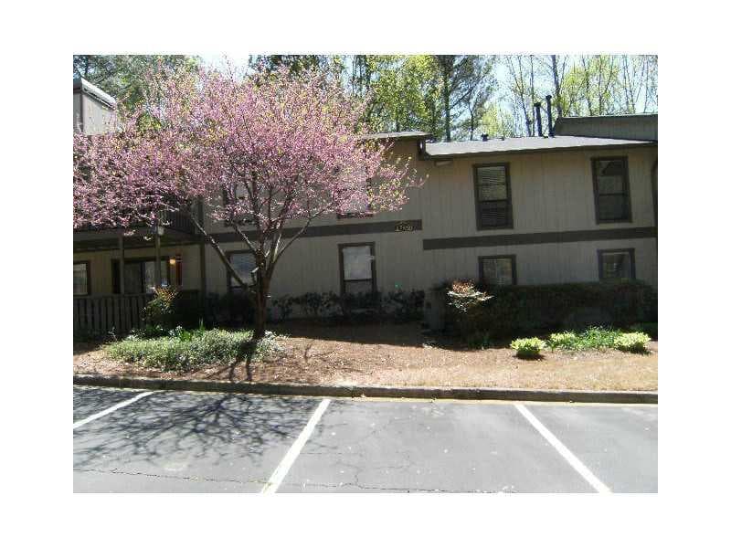 2 bedroom, 1,117 sq ft townhouse sold at 1505 WOODCLIFF Drive 1505, Sandy Springs, GA 30350