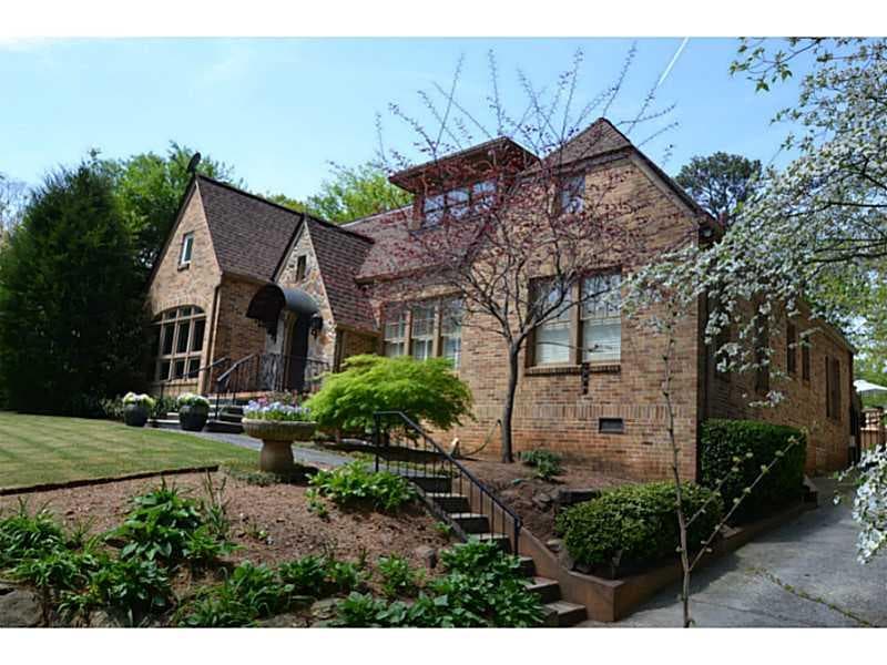 3 bedroom, 3,231 sq ft single family residence sold at 1282 Oxford Road, Atlanta, GA 30306