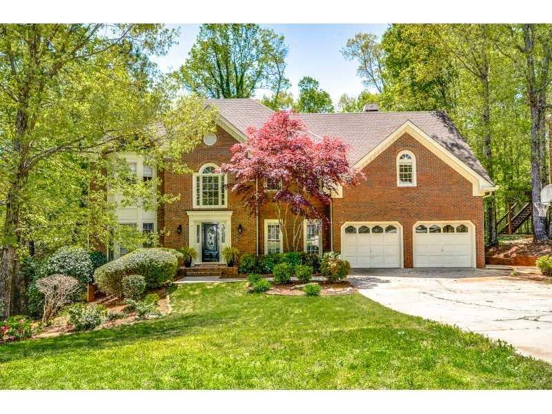 4 bedroom single family residence sold at 195 Flowing Spring Trail, Roswell, GA 30075