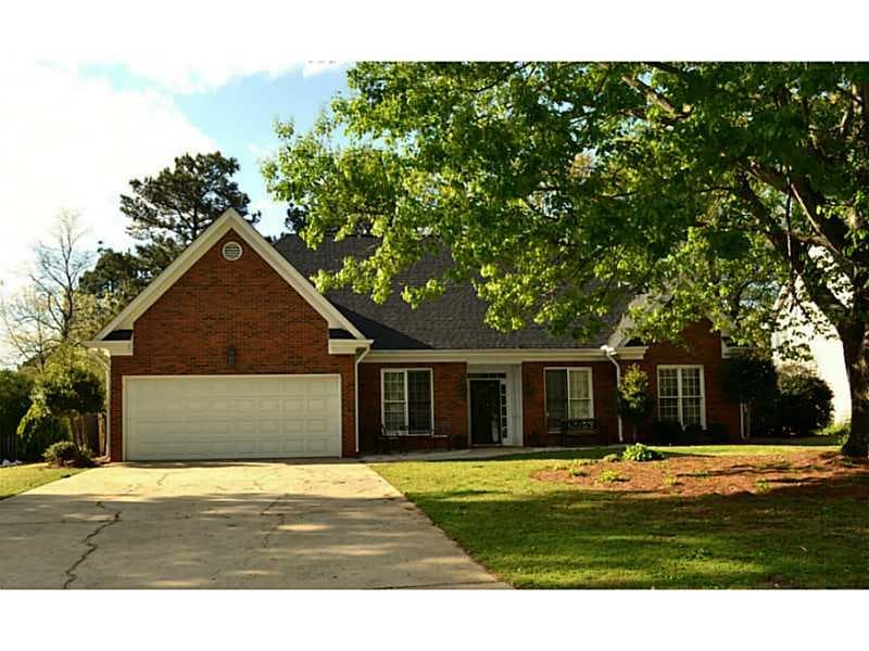 3 bedroom, 2,145 sq ft single family residence sold at 310 Chandler Court, Sugar Hill, GA 30518