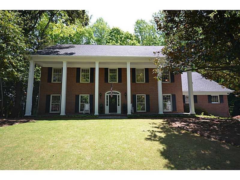 6 bedroom, 4,754 sq ft single family residence sold at 2672 Battle Overlook, Atlanta, GA 30327