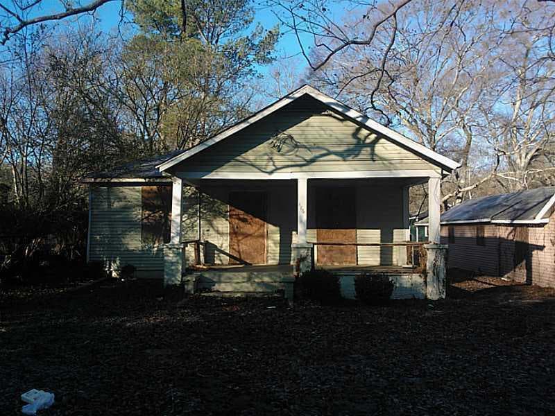 5 bedroom single family residence sold at 486 W Lake Avenue, Atlanta, GA 30318