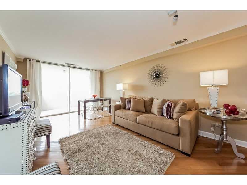 2 bedroom, 1,160 sq ft condominium sold at 1501 Clairmont Road 1521, Decatur, GA 30033