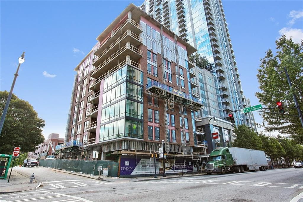 3 bedroom, 2,340 sq ft condominium sold at 867 Peachtree Street 202, Atlanta, GA 30308