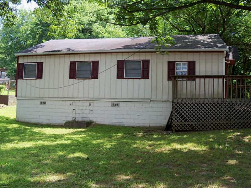 3 bedroom, 912 sq ft single family residence sold at 1753 Mary George Avenue, Atlanta, GA 30318