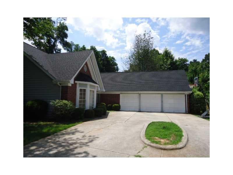 3 bedroom, 2,993 sq ft single family residence sold at 471 Thornbush Trace, Lawrenceville, GA 30046