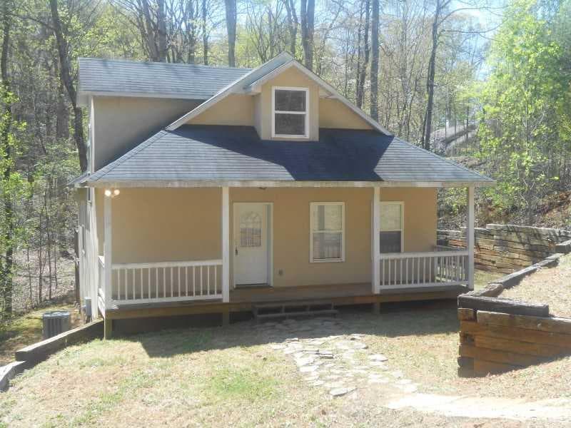 203 Woodlawn Drive, Cleveland, GA 30528 — most recent listing photo