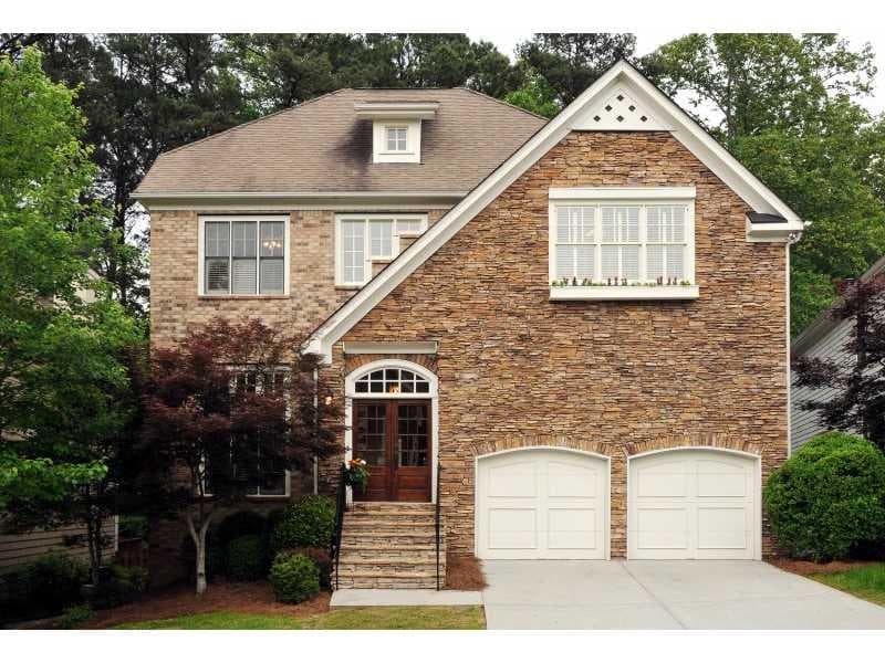 4 bedroom, 3,076 sq ft single family residence sold at 2583 Brookline Circle, Atlanta, GA 30319