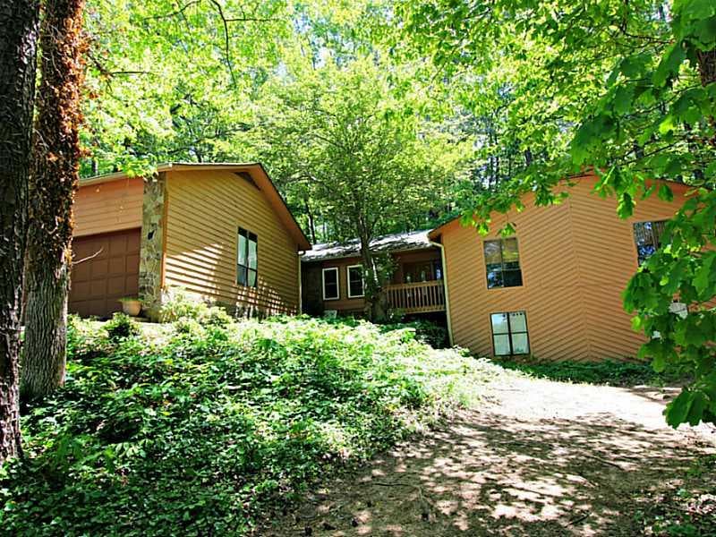 9230 Martin Road, Roswell, GA 30076 — most recent listing photo