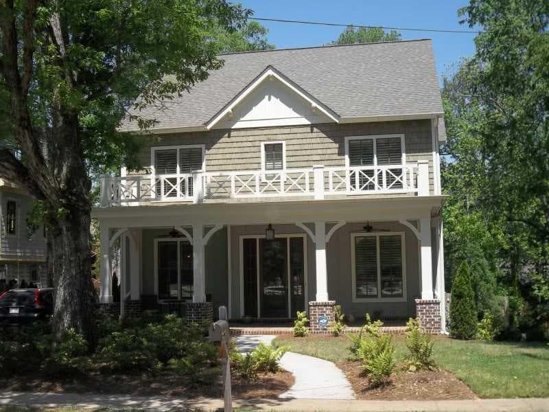 4 bedroom, 3,001 sq ft single family residence sold at 1307 Oakview Road, Decatur, GA 30030