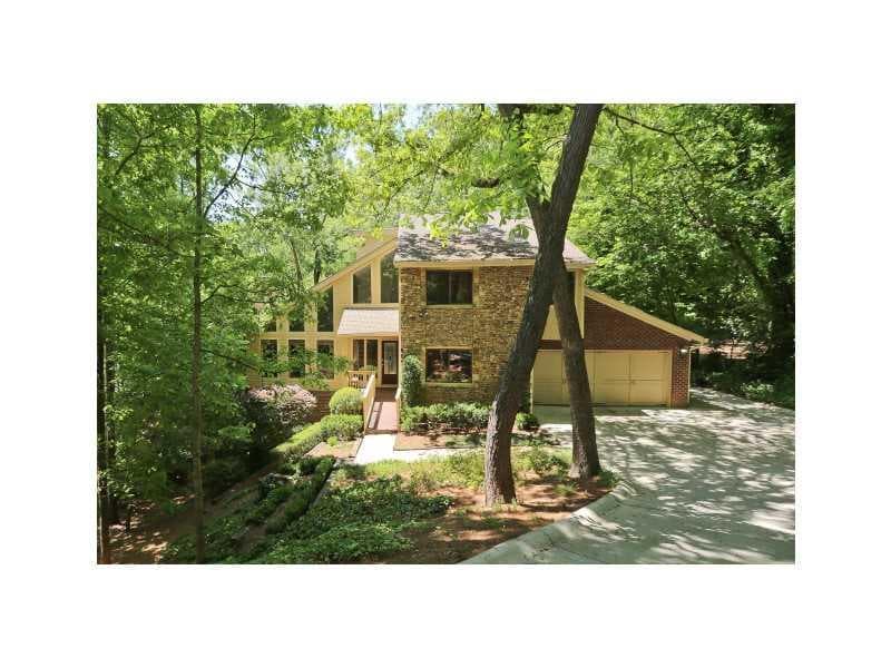 5 bedroom, 4,350 sq ft single family residence sold at 620 Idlewood Drive, Atlanta, GA 30327