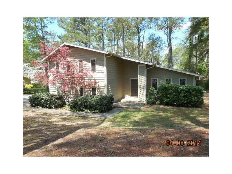 3 bedroom, 1,993 sq ft single family residence sold at 1415 Kincaid Road, Marietta, GA 30066