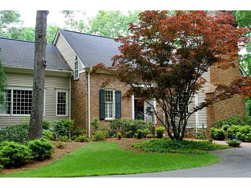 5 bedroom, 7,908 sq ft single family residence sold at 4041 Randall Mill Road, Atlanta, GA 30327