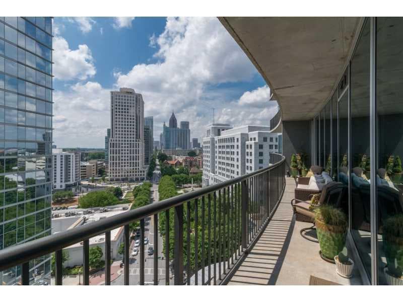 2 bedroom, 1,398 sq ft condominium sold at 1080 Peachtree Street 1209, Atlanta, GA 30309